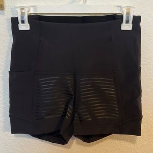 Lululemon Rogue Renegade High Rise Short 2.5” Black sz.8